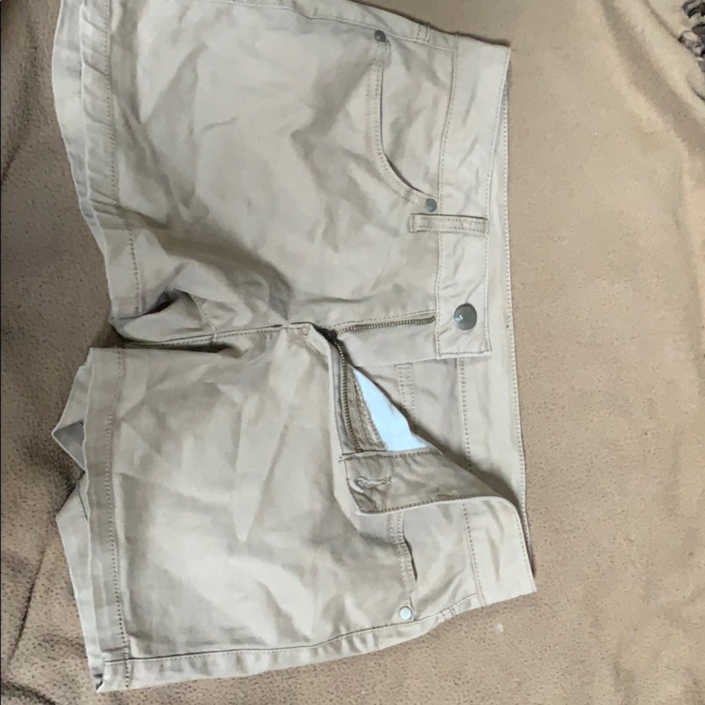 Khaki shorts
